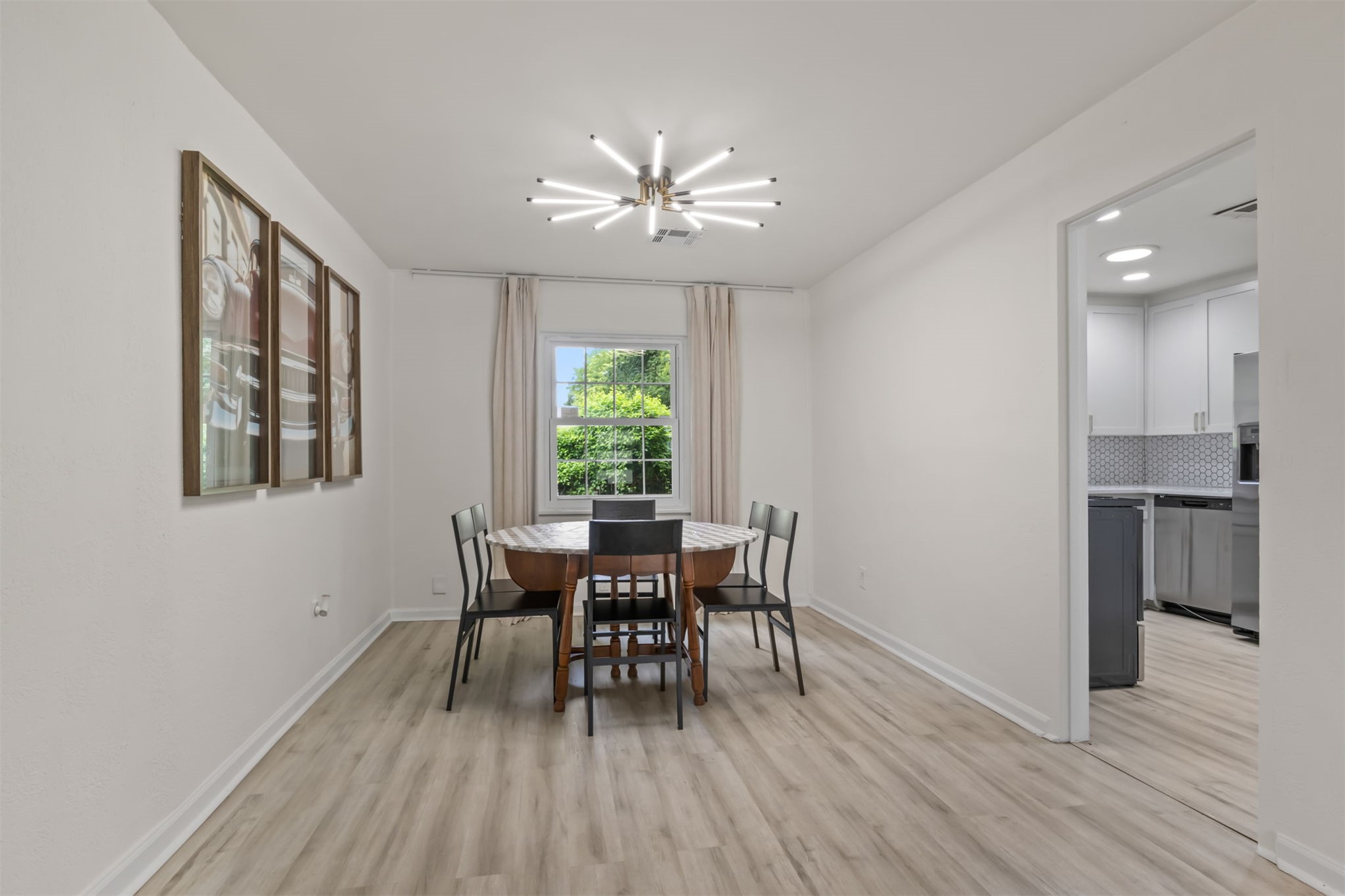 4828 S Madison Avenue Property Photo 11