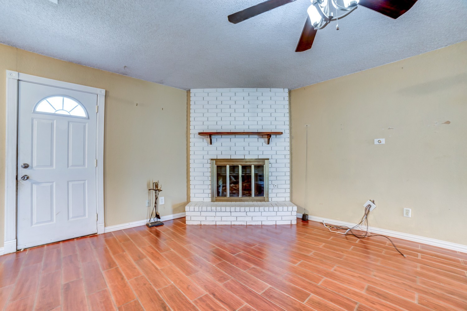 200 W Delmar Street Property Photo 5