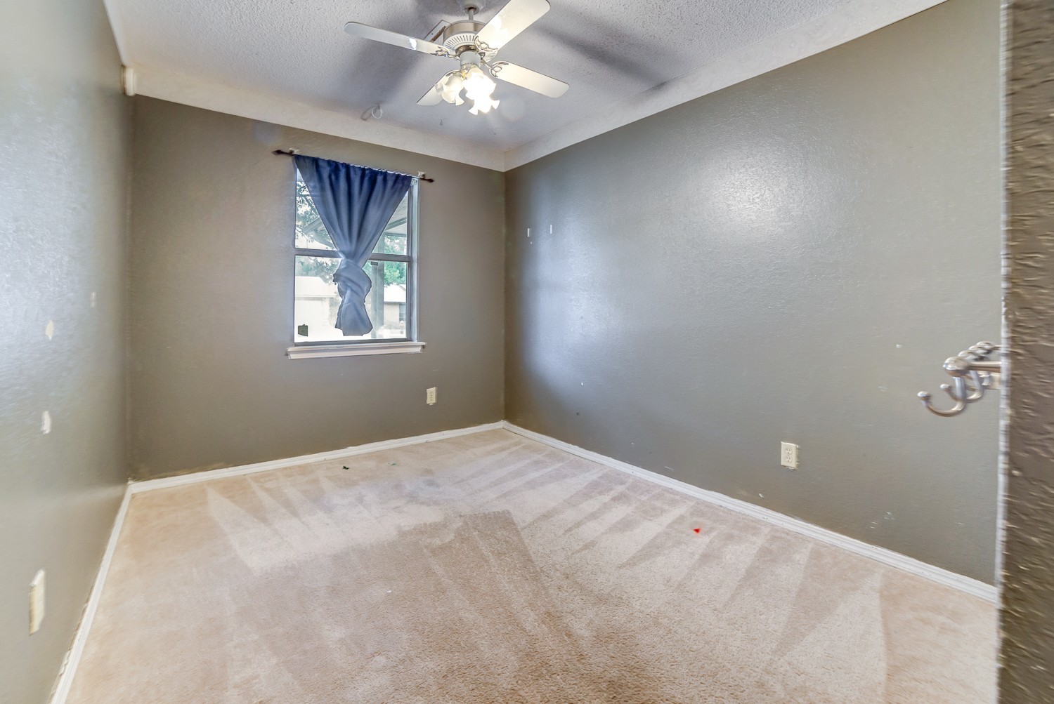 200 W Delmar Street Property Photo 14