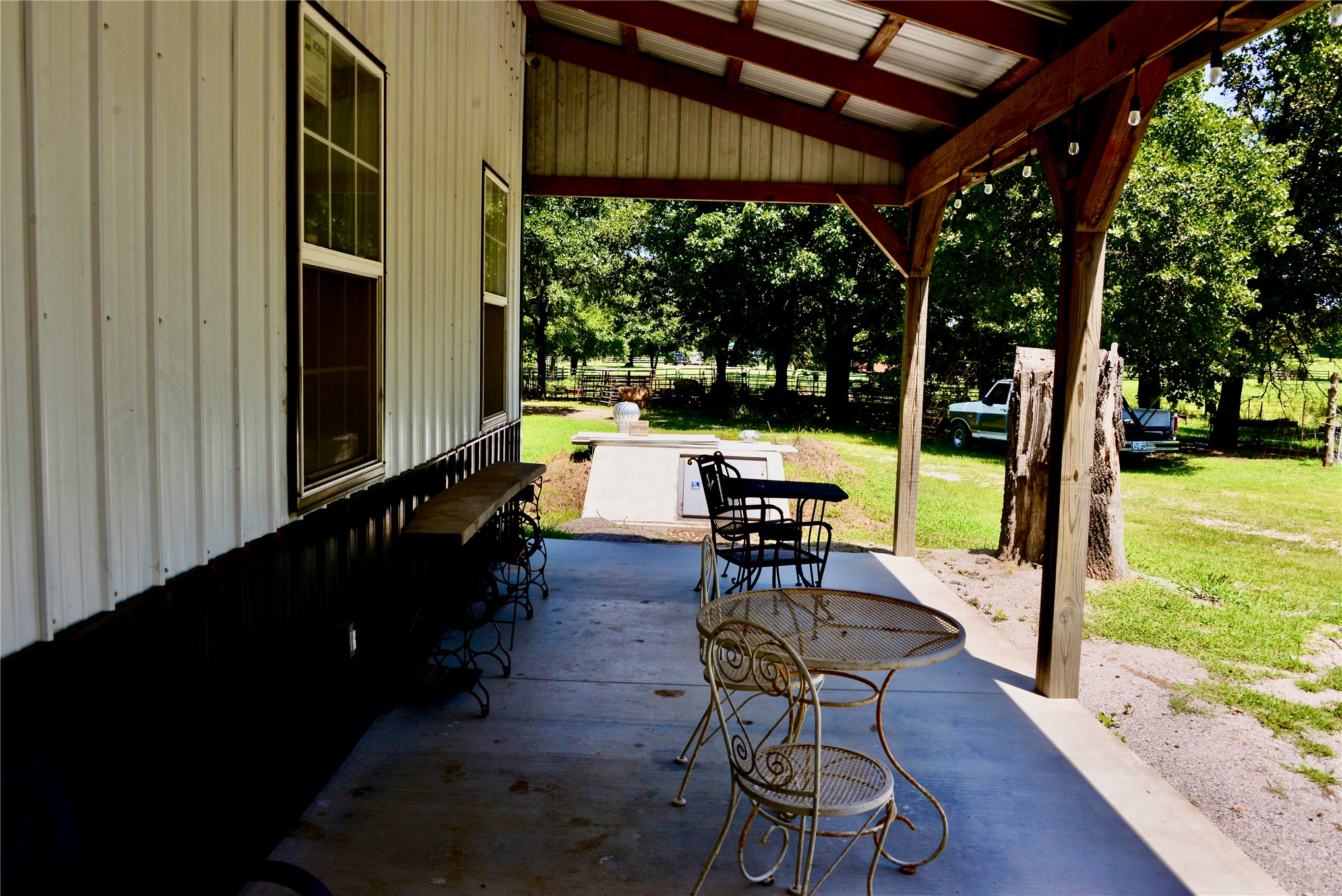 2330 S Bixby Road Property Photo 6