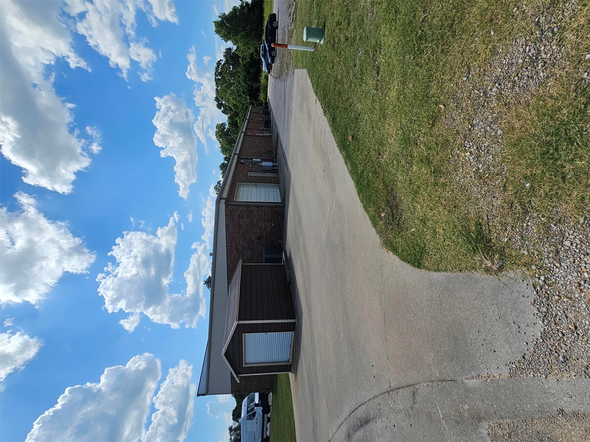 2421 Autumn Run Road Suite E Property Photo 23