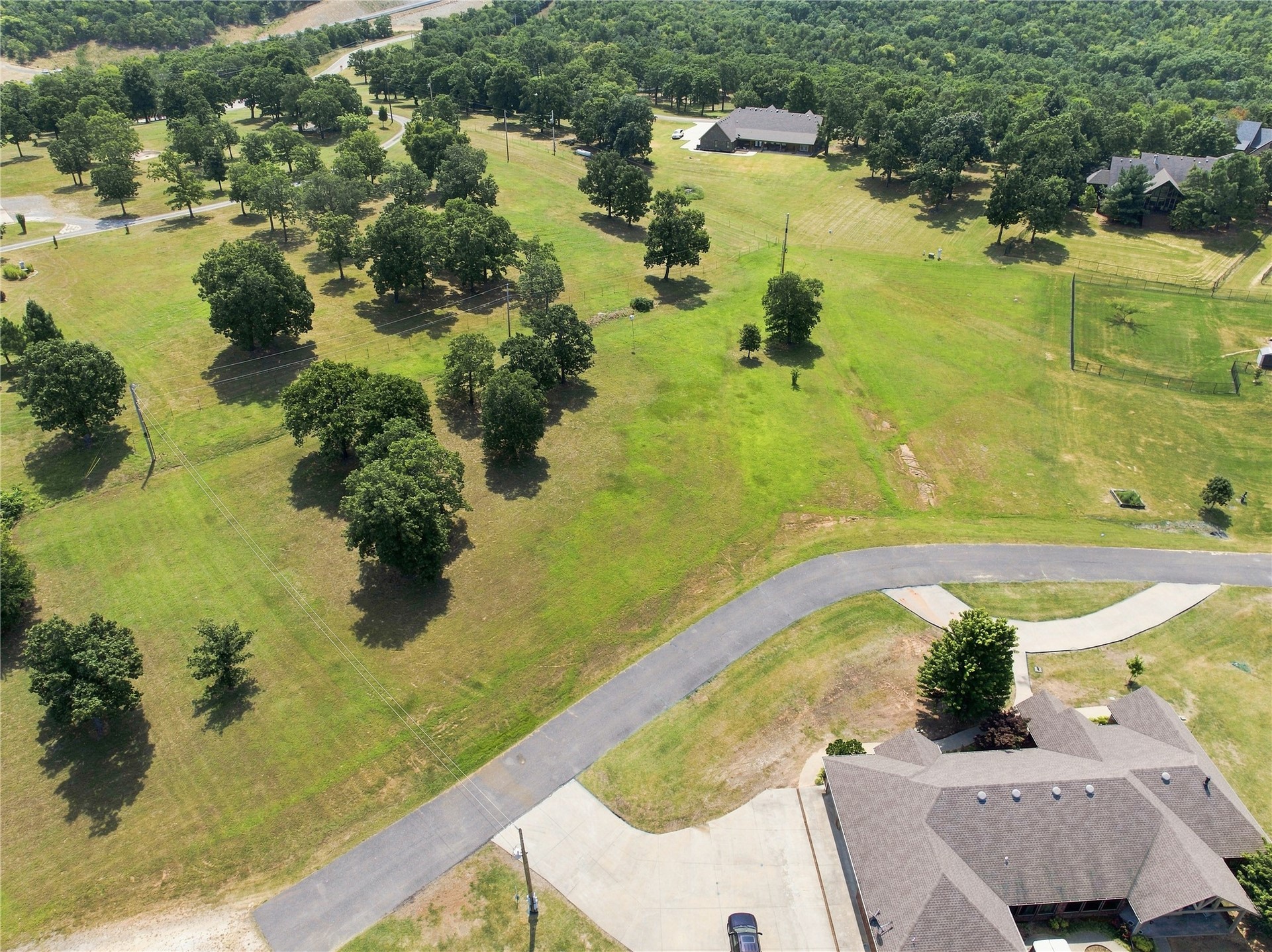957 Road Property Photo 8