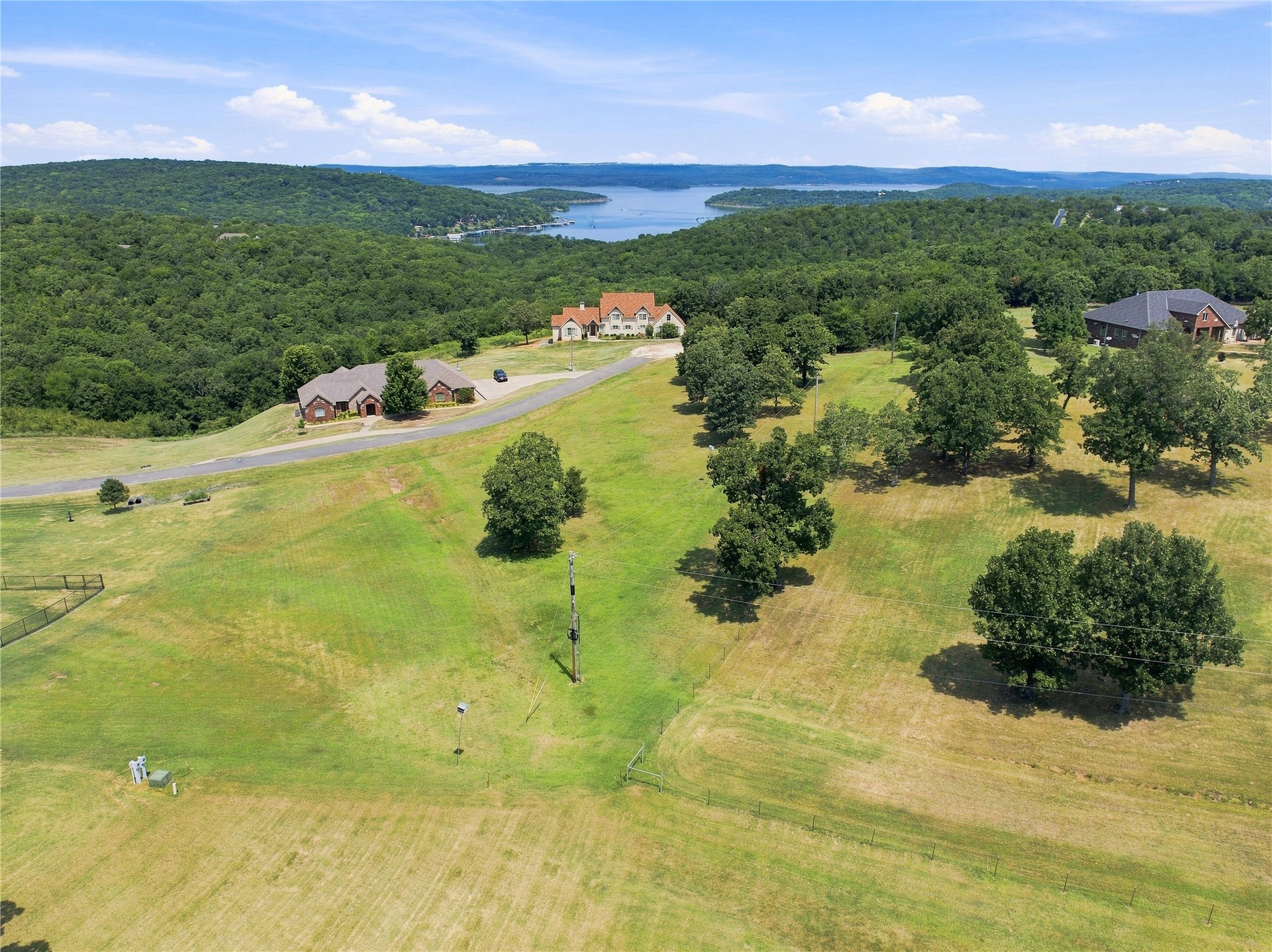 957 Road Property Photo 10