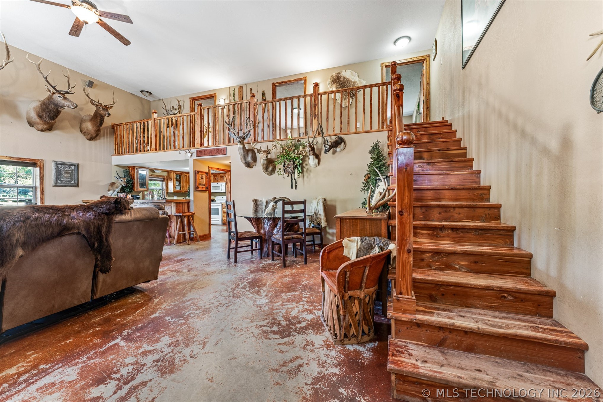 106082 N 3810 Street Property Photo 23
