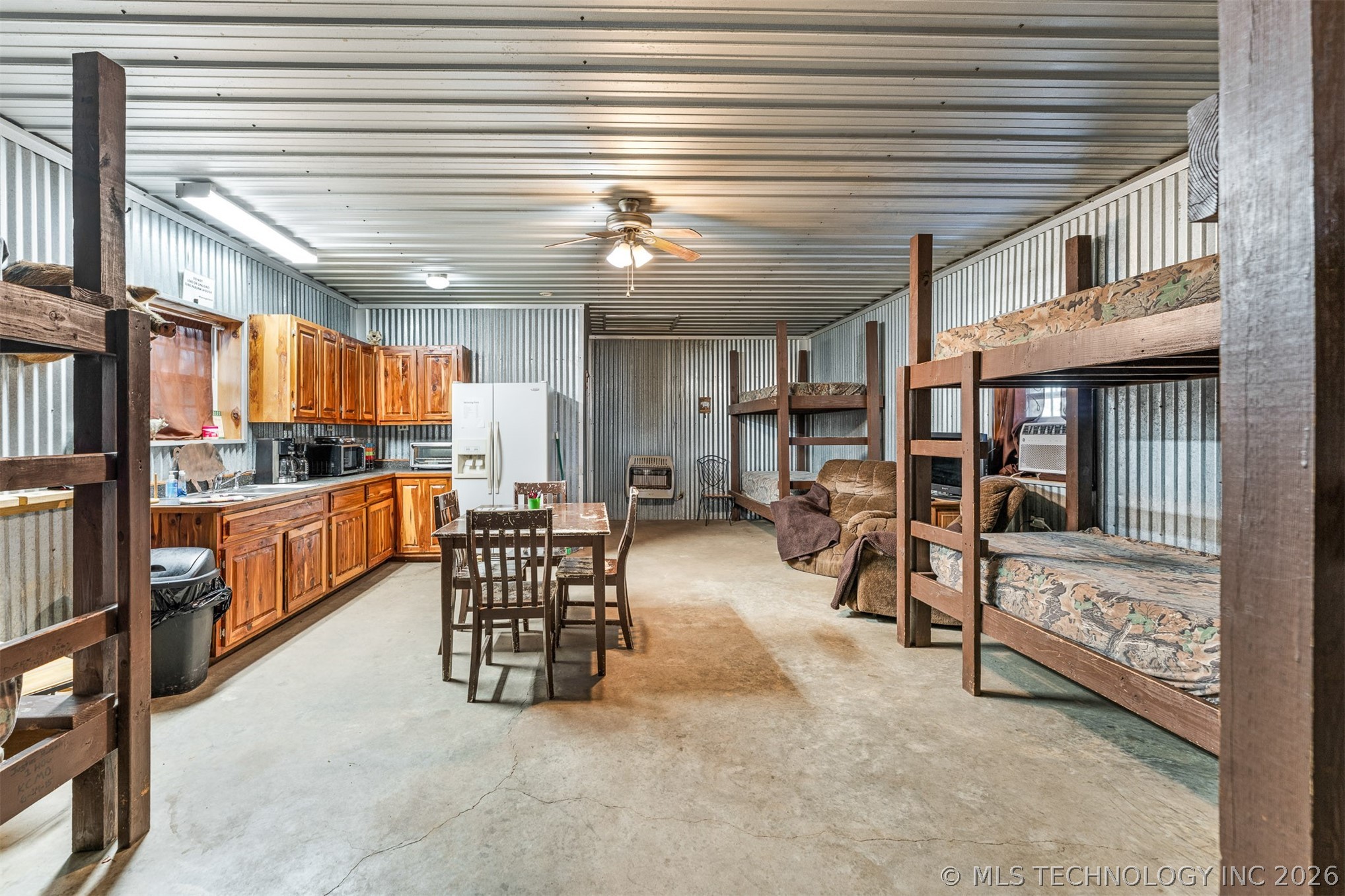 106082 N 3810 Street Property Photo 39