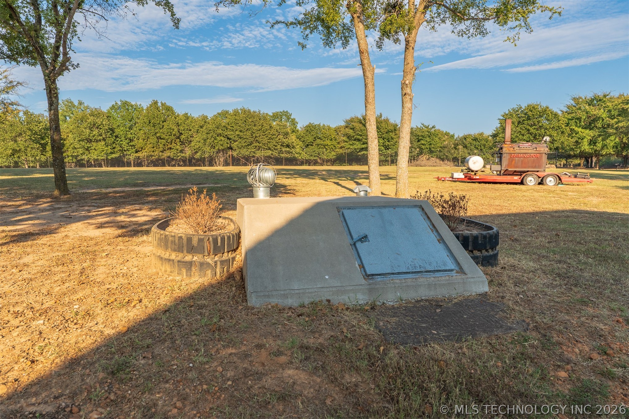 106082 N 3810 Street Property Photo 77