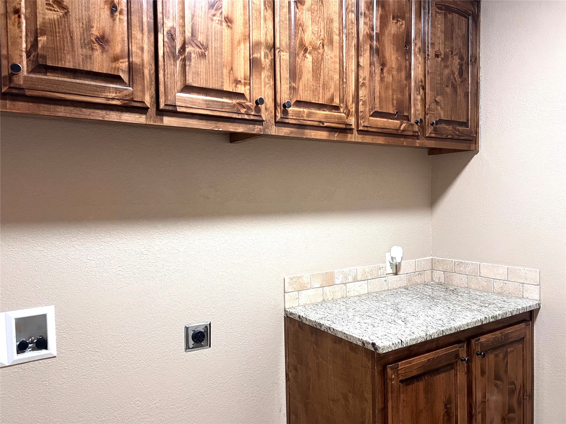 804 Great Oaks Drive Property Photo 27