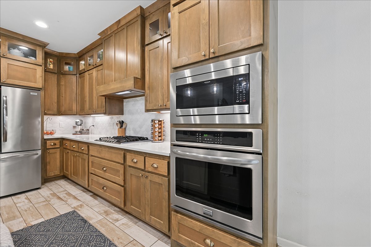 825 N 89th Street Property Photo 14