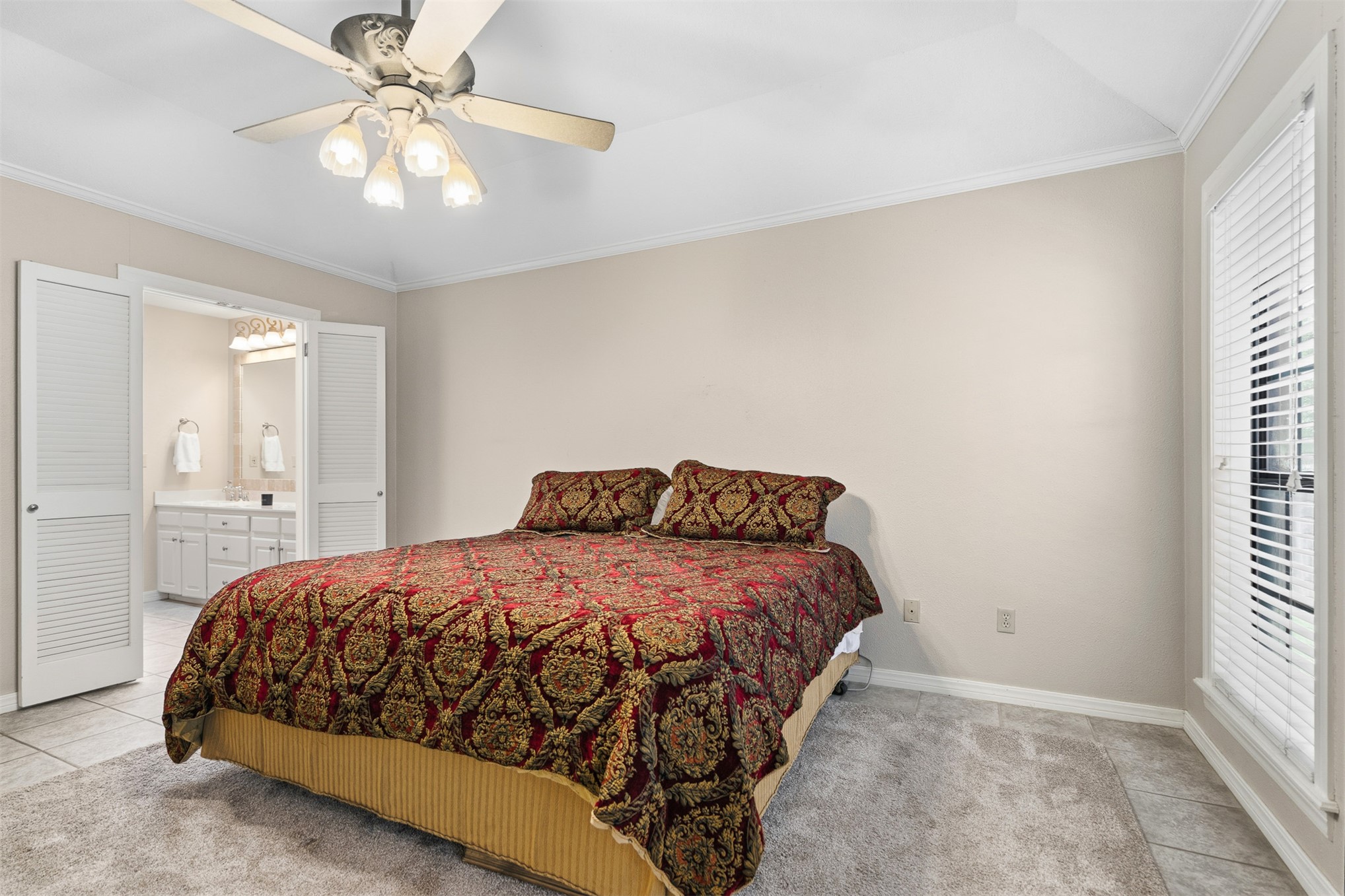 704 Rosewood Street Property Photo 15