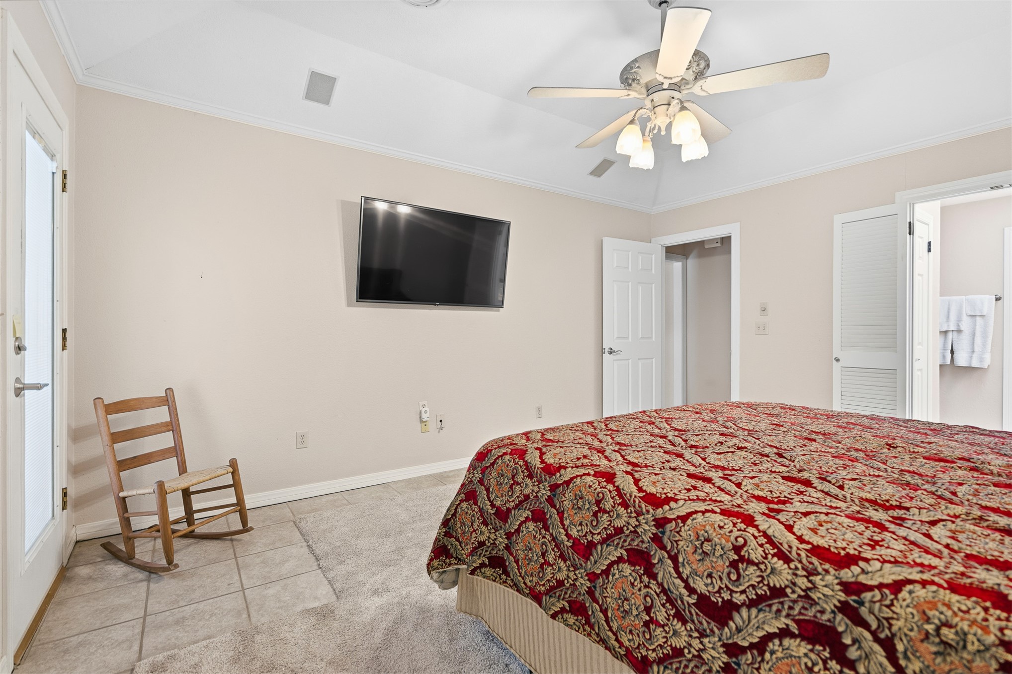 704 Rosewood Street Property Photo 16