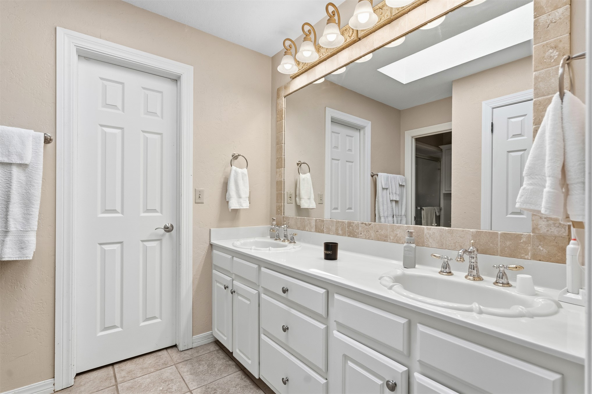 704 Rosewood Street Property Photo 17