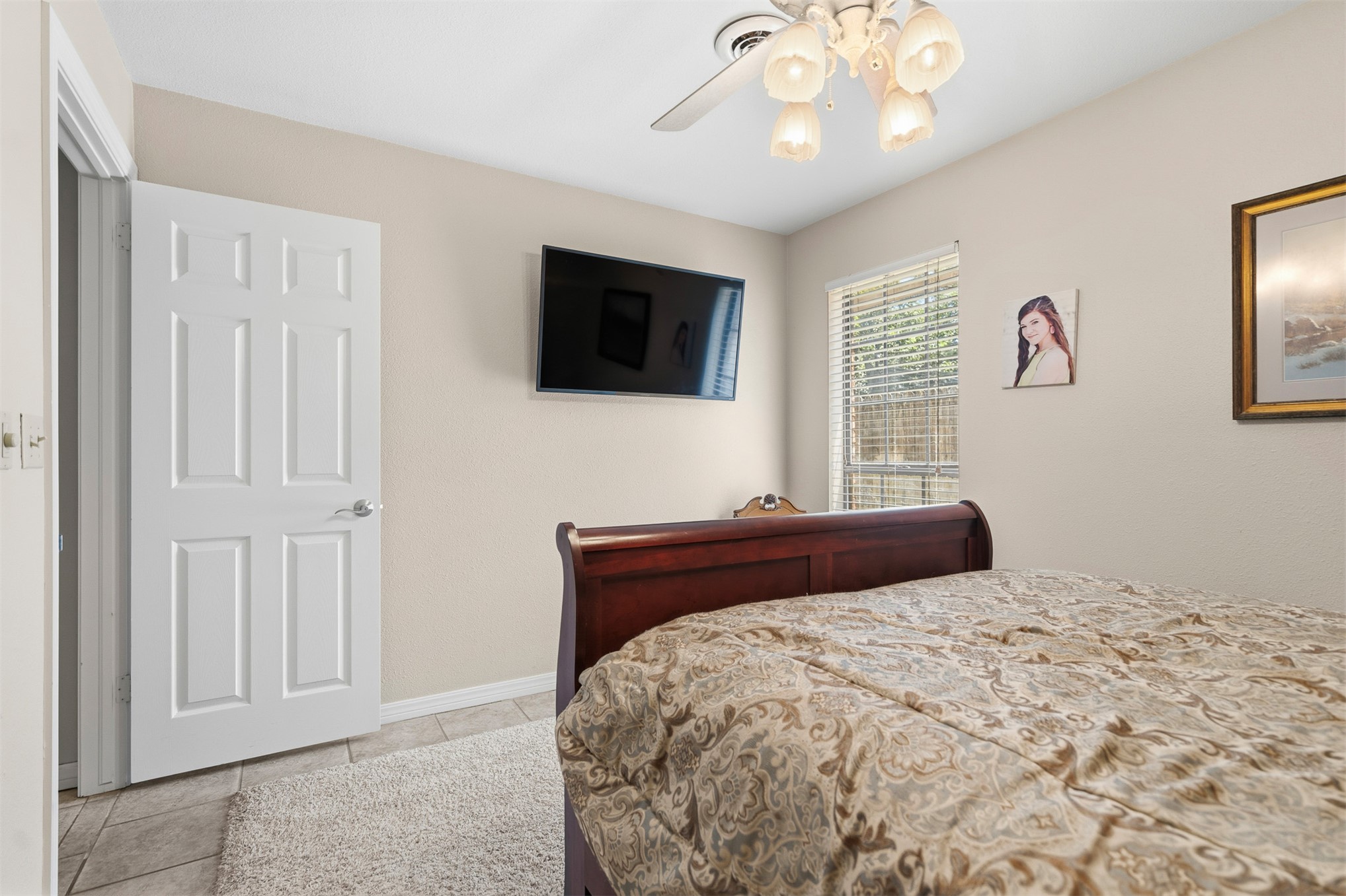 704 Rosewood Street Property Photo 21
