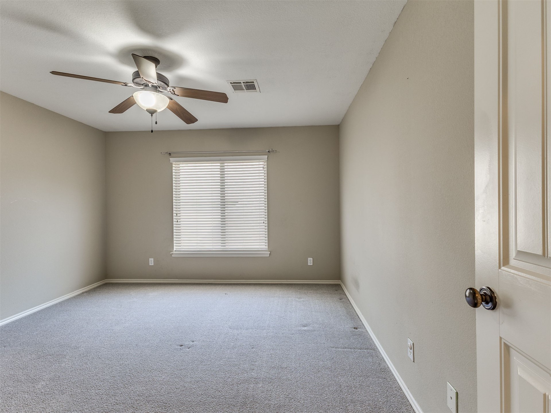 12010 S Pittsburg Avenue Property Photo 34