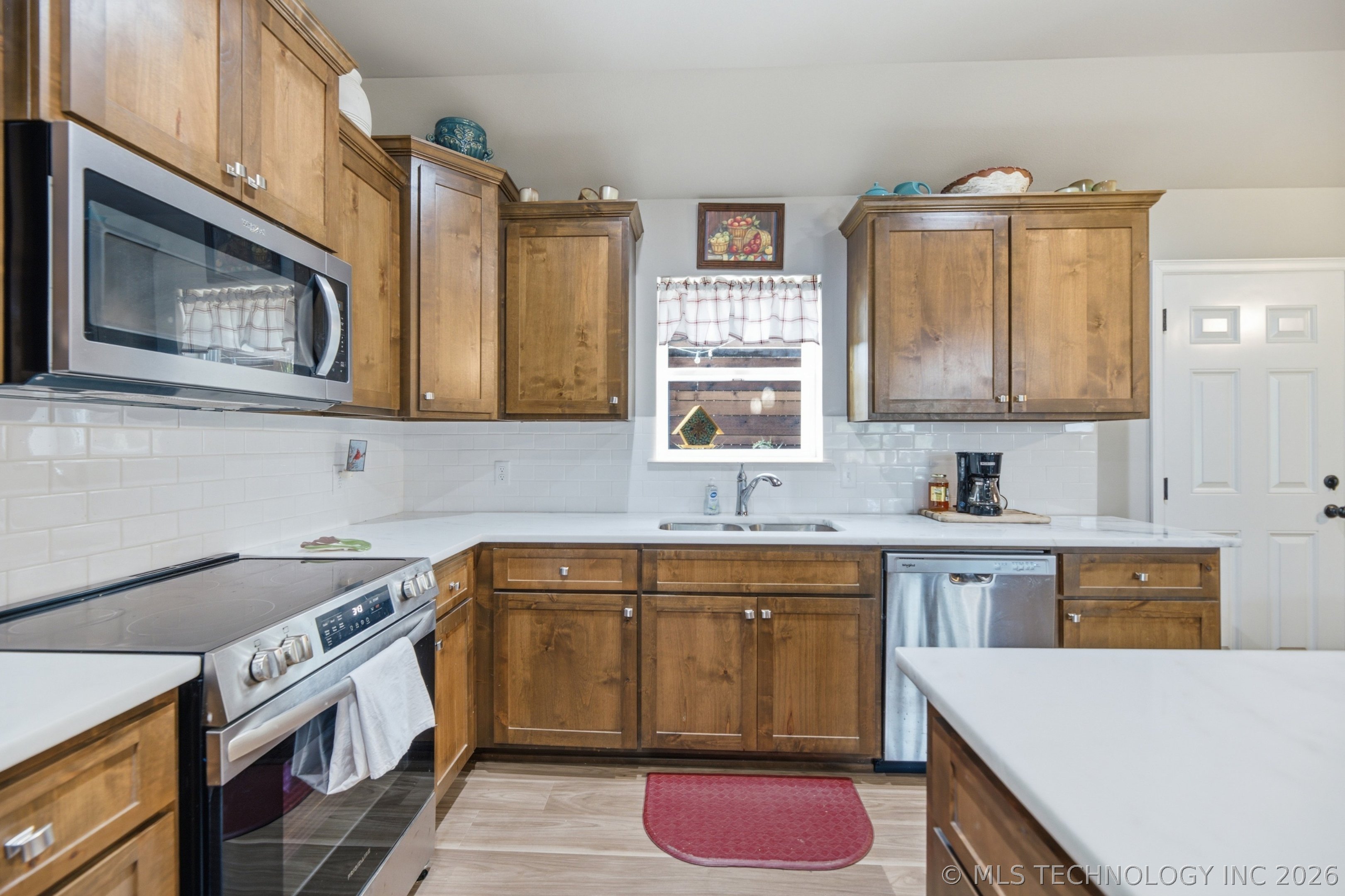 3 S Mayfield Street Property Photo 10