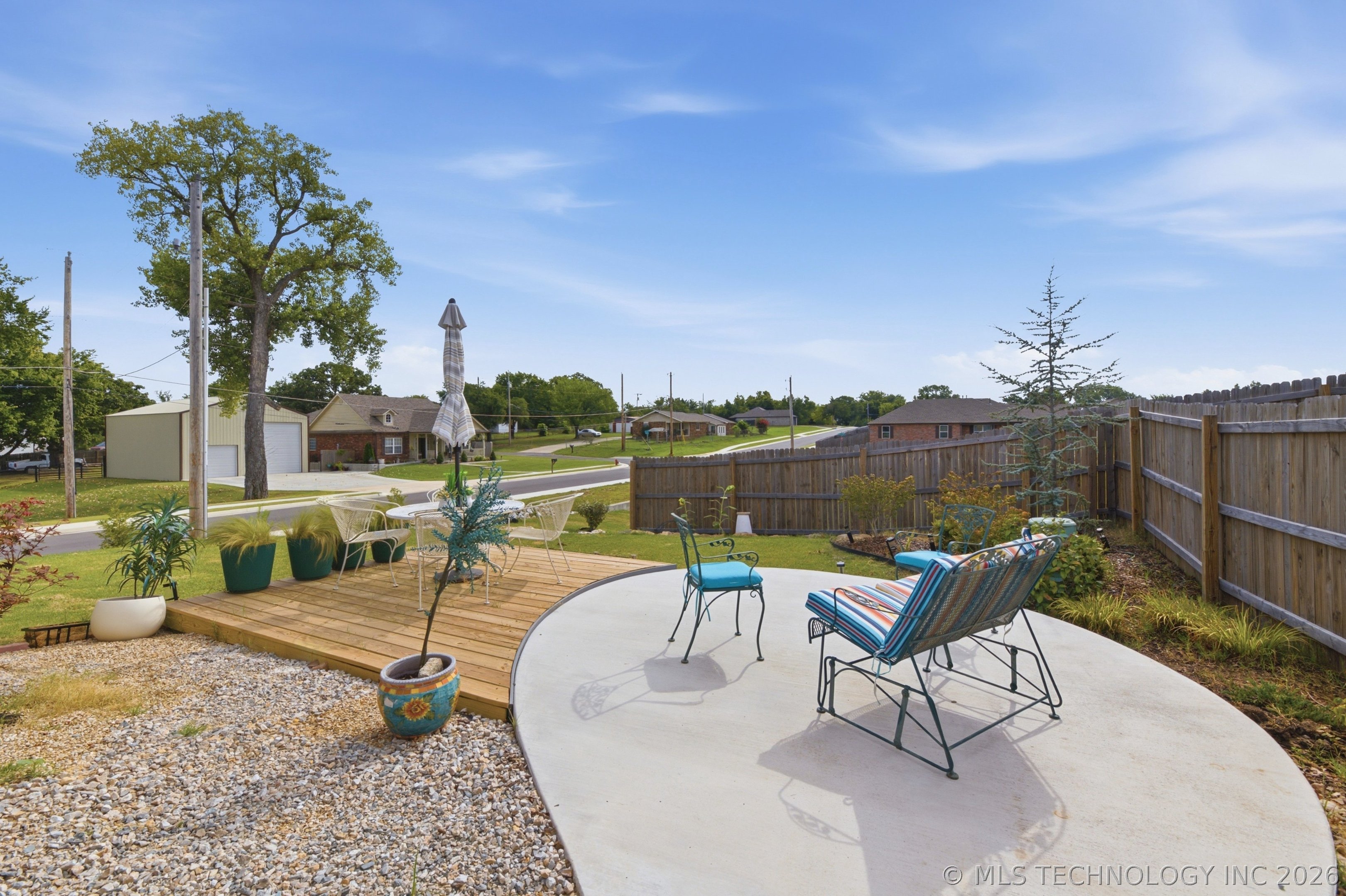 3 S Mayfield Street Property Photo 24