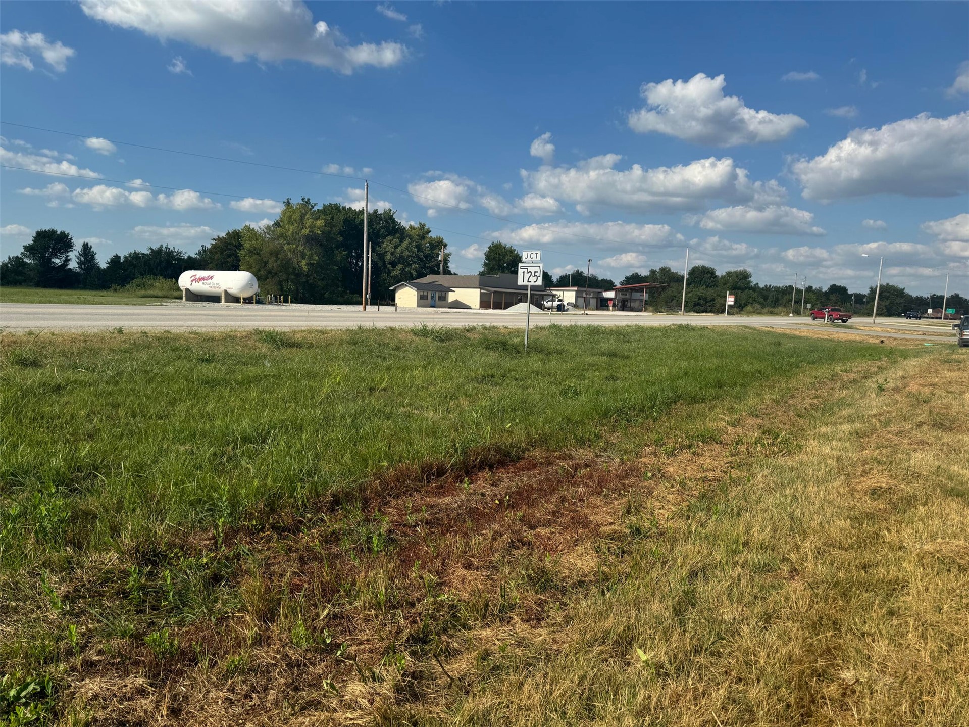 W Hwy 60 Property Photo 4