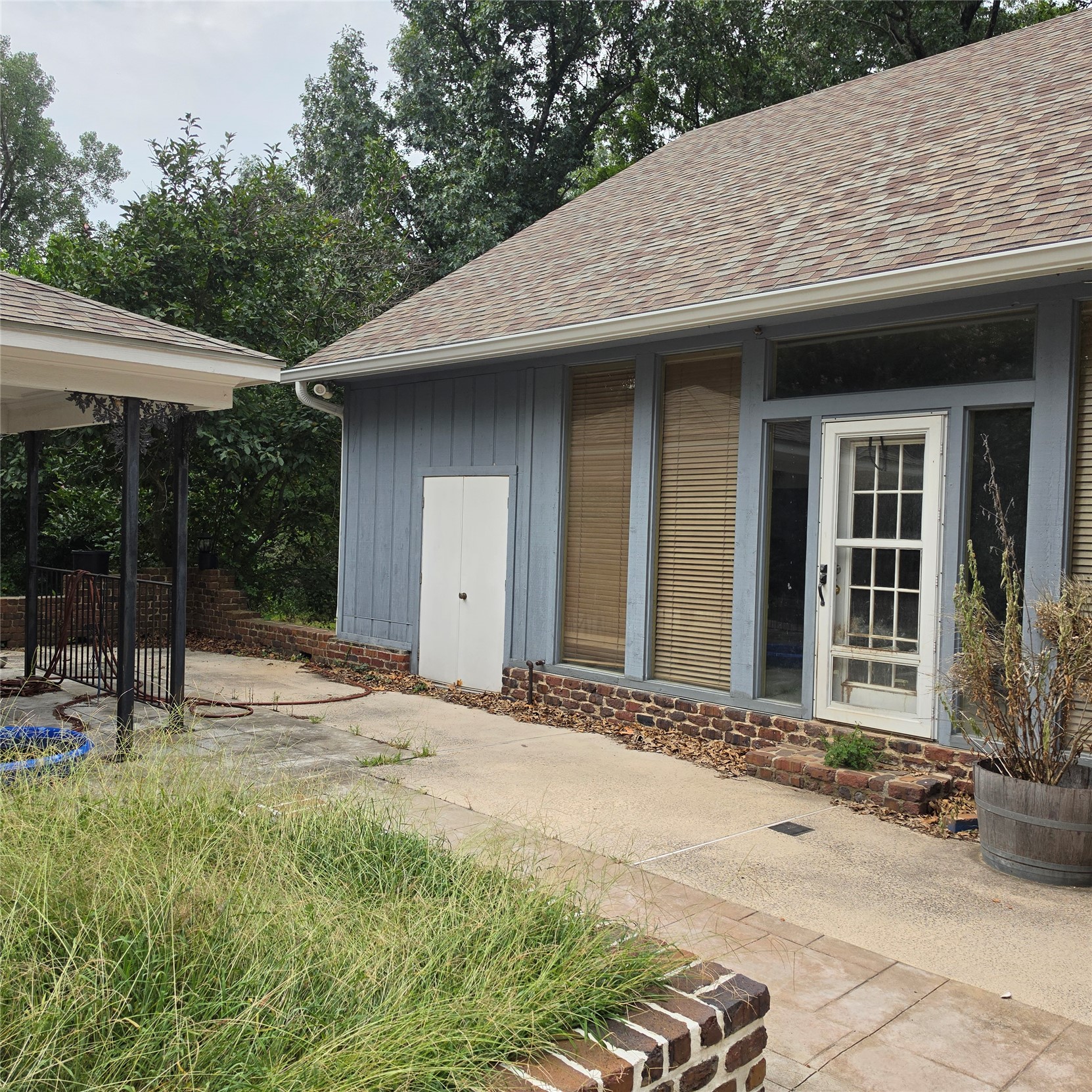 1403 N Maple Avenue Property Photo 48