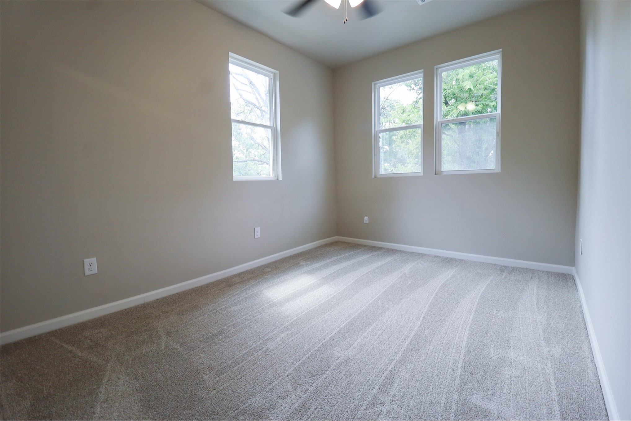 1516 W School Street Property Photo 37