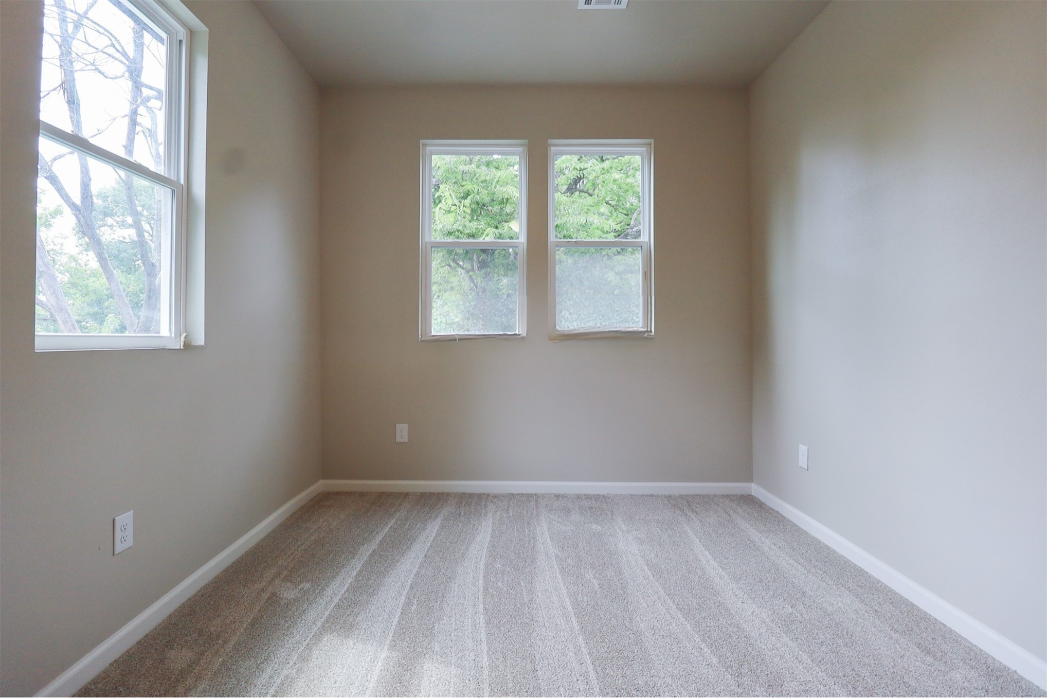 1516 W School Street Property Photo 39