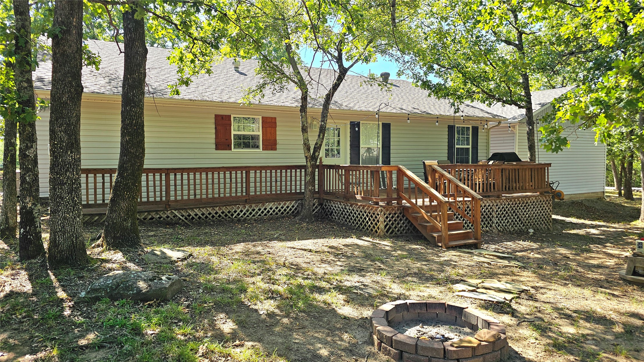 12 Granite Circle Property Photo 4
