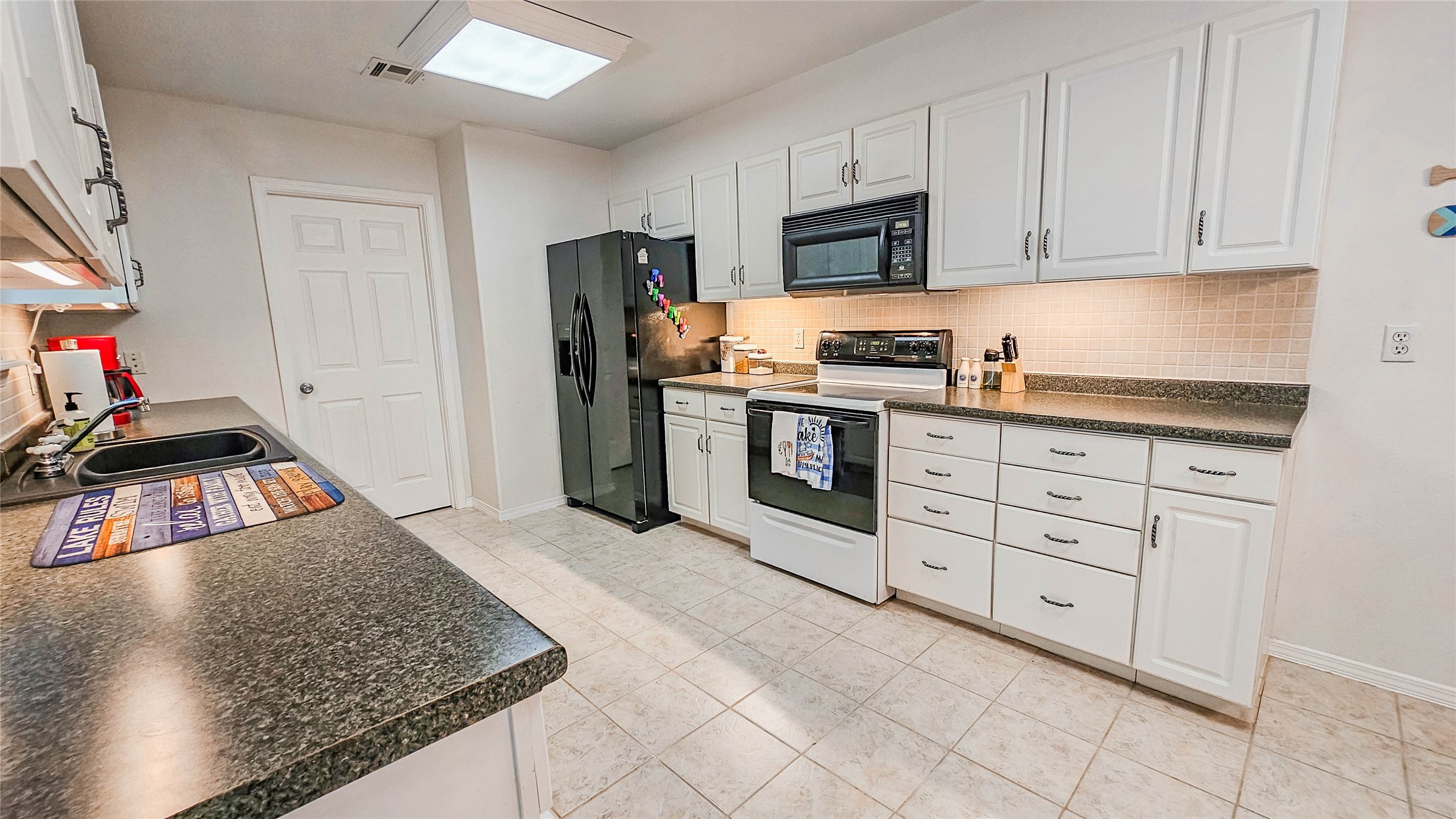 12 Granite Circle Property Photo 13