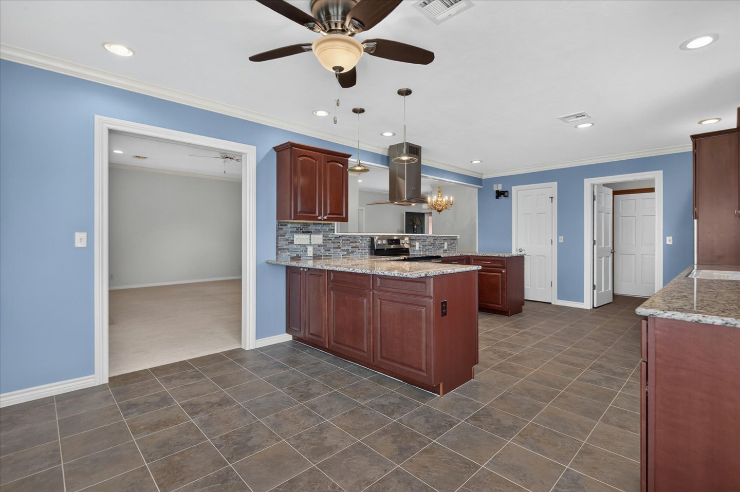 5604 Steeper Drive Property Photo 12