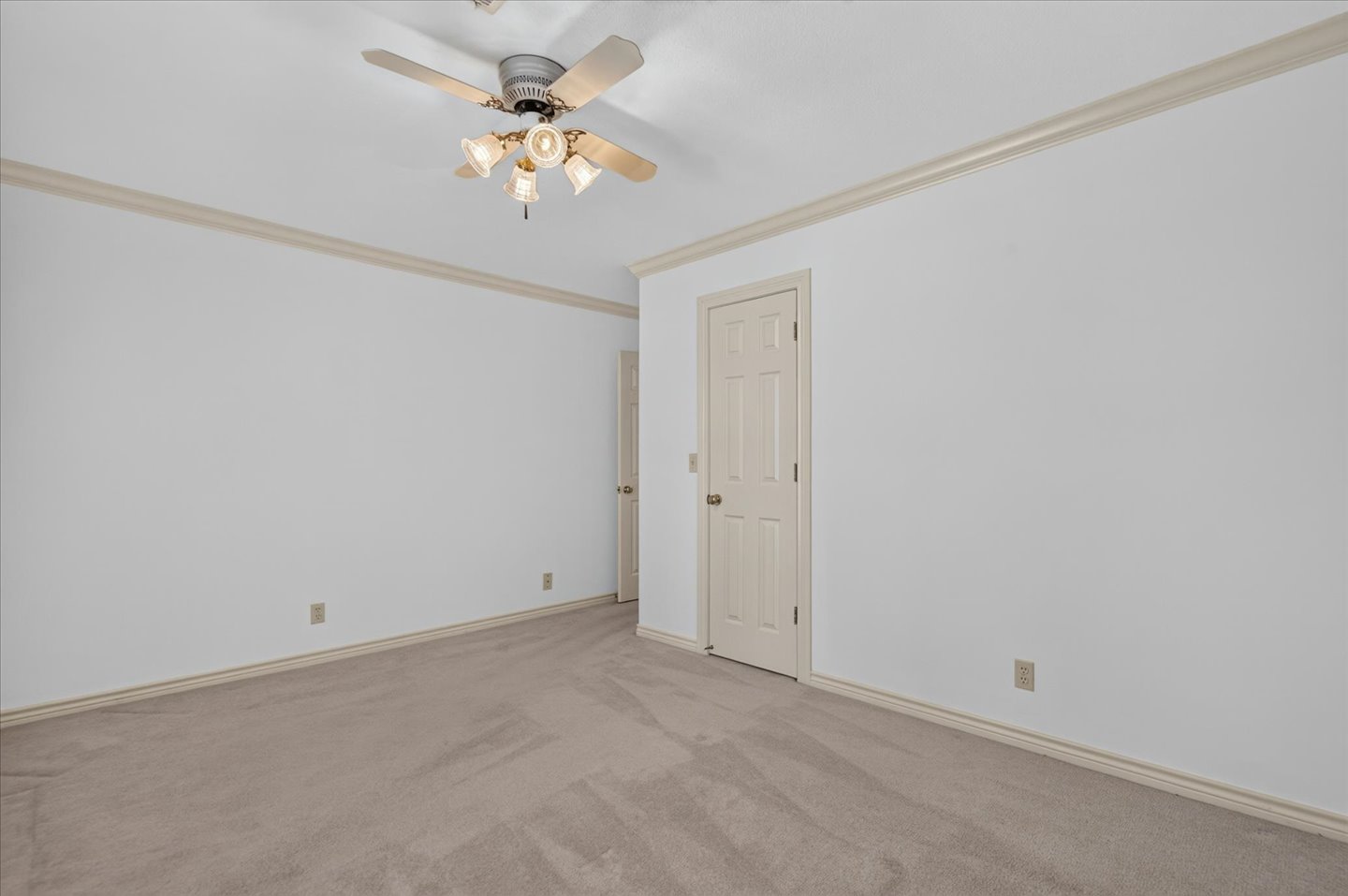 5604 Steeper Drive Property Photo 30
