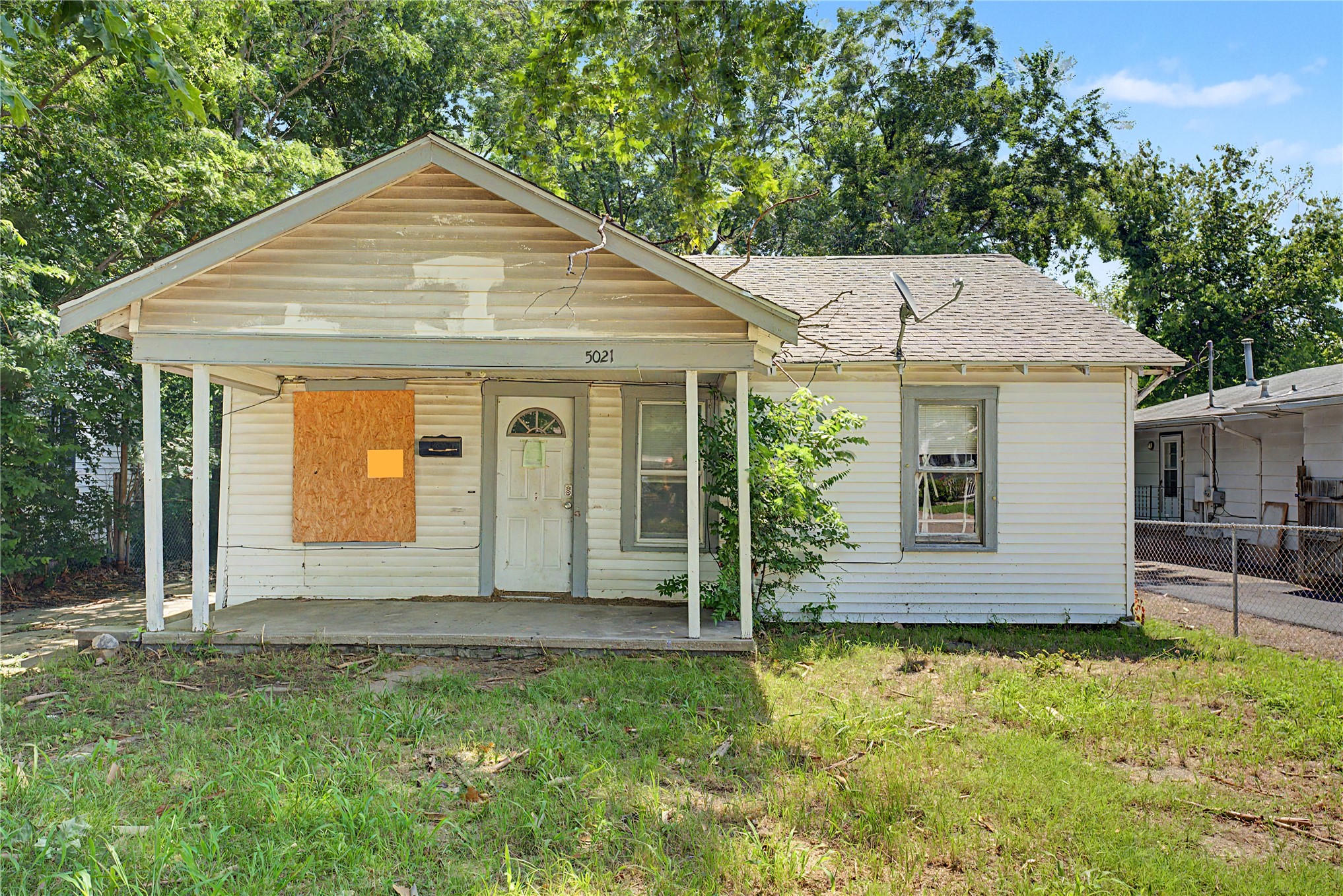 5021 S 30th Avenue Property Photo 1