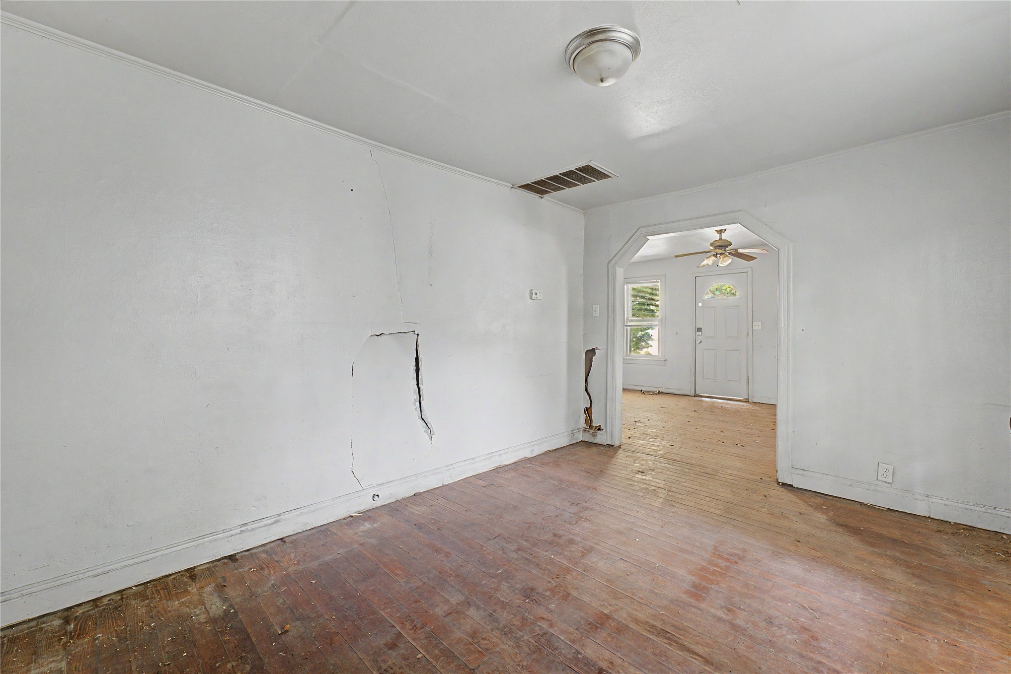 5021 S 30th Avenue Property Photo 5