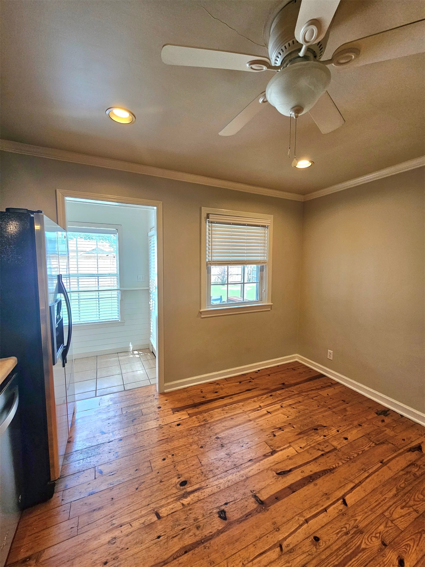137 E 35th Street Property Photo 9