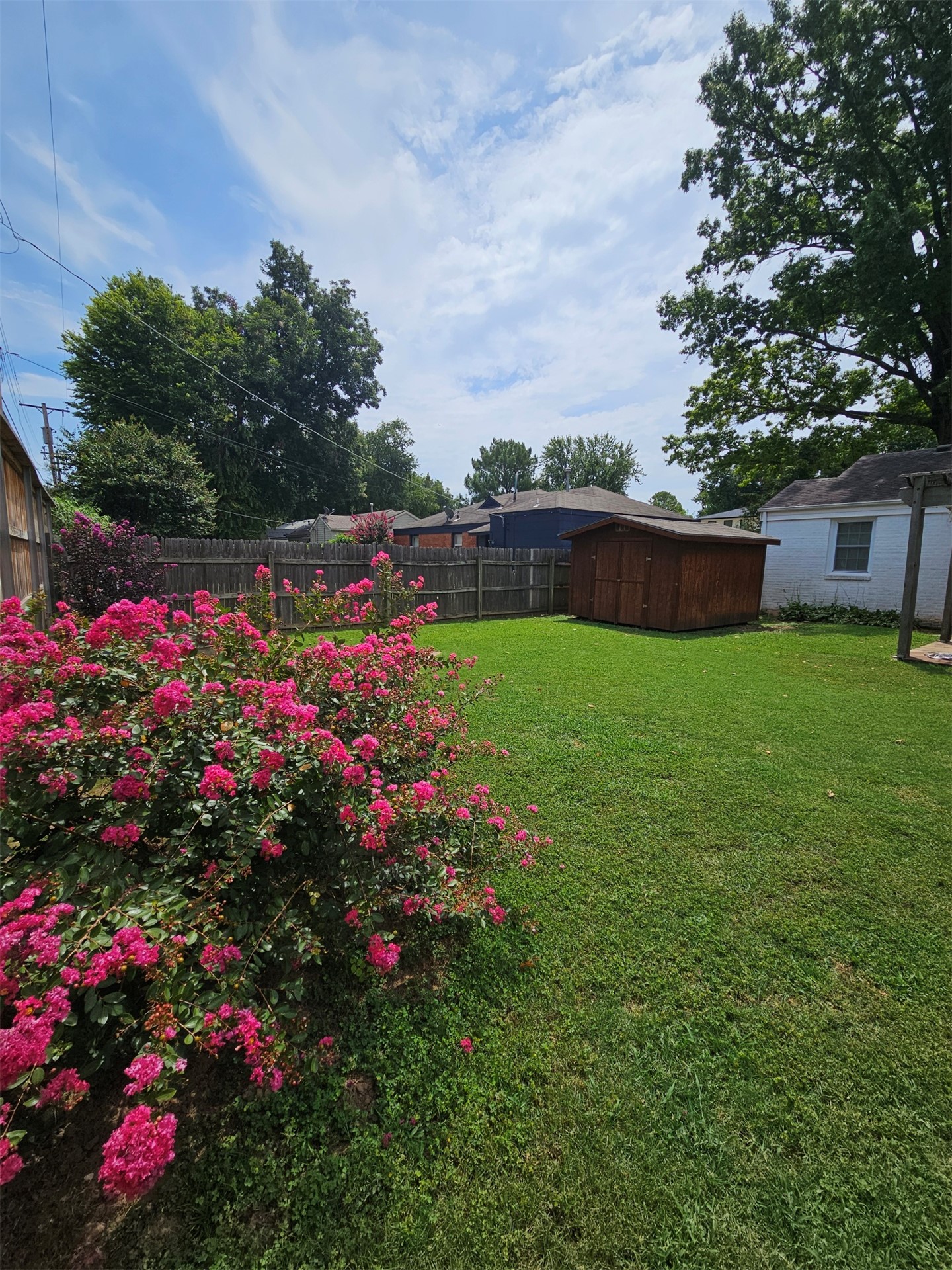 137 E 35th Street Property Photo 15