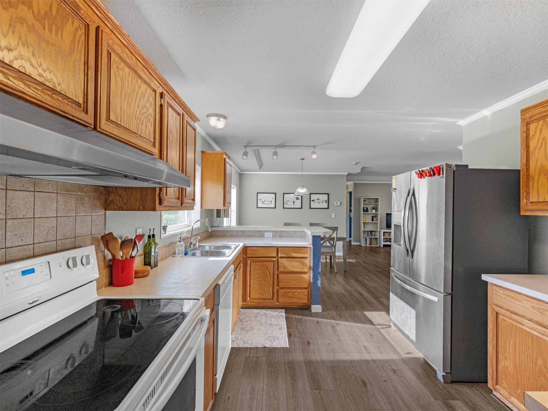433732 E 265 Property Photo 10
