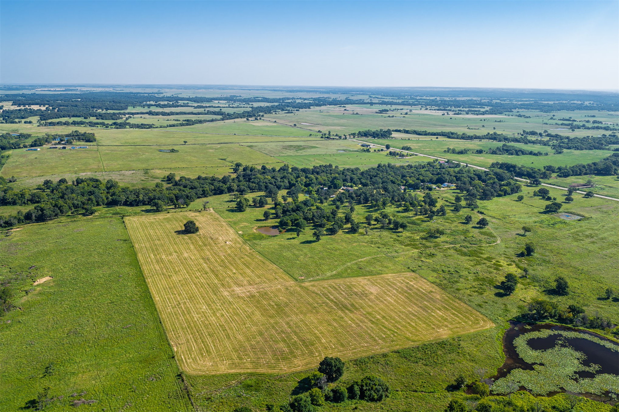 433732 E 265 Property Photo 36