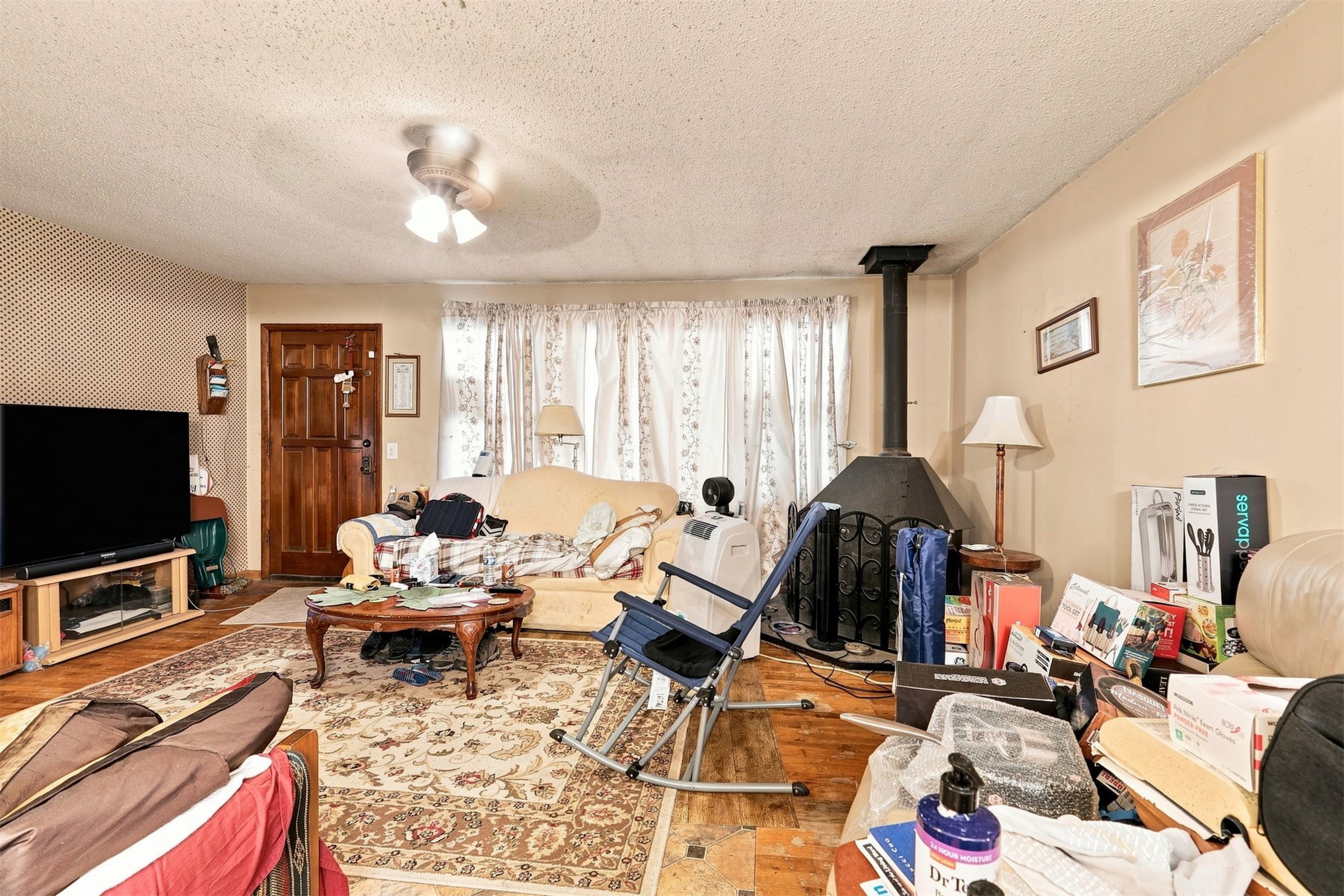 1733 E 13th Street Property Photo 7