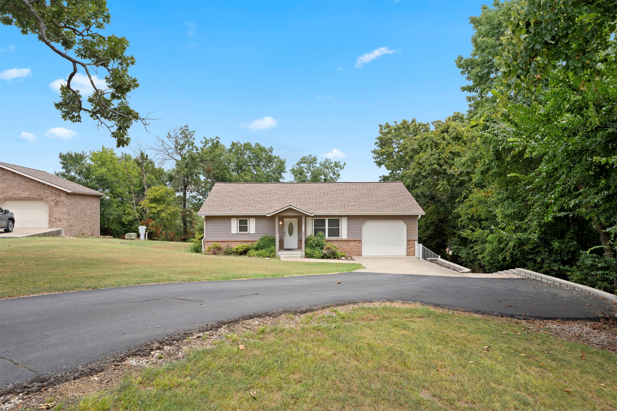 67150 E 260 Road Property Photo 4