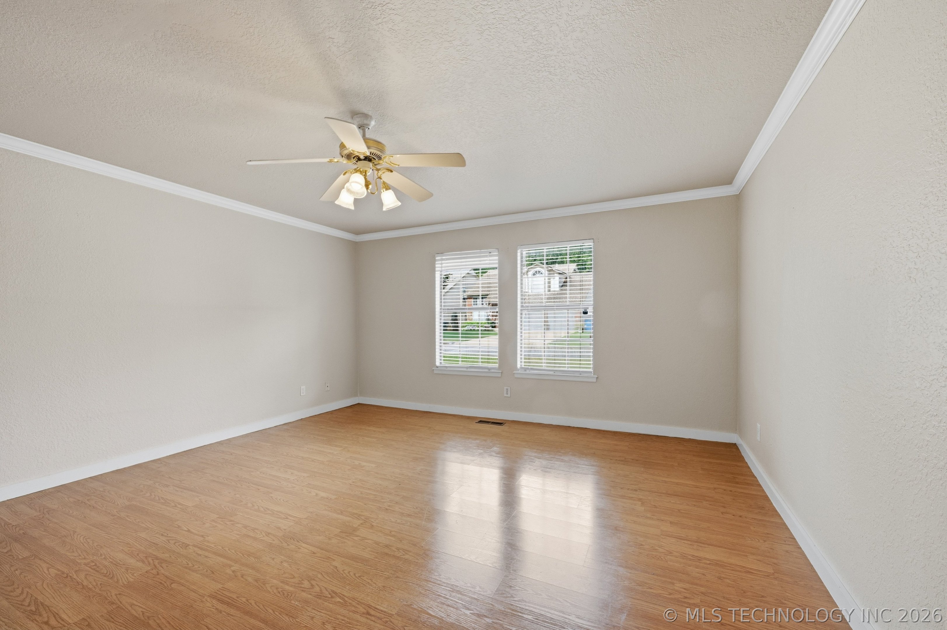 8709 S 80th East Avenue Property Photo 13