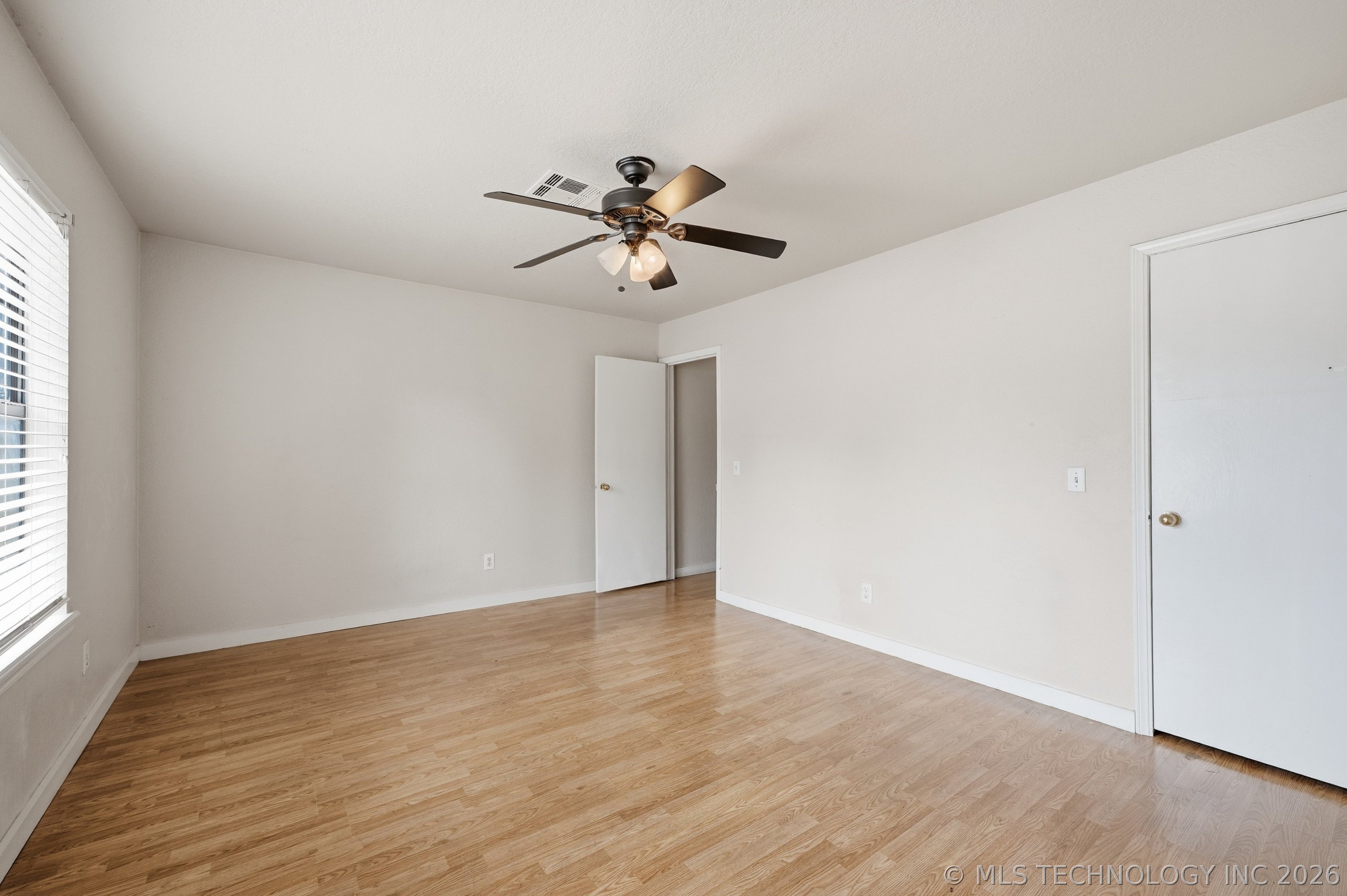 8709 S 80th East Avenue Property Photo 25