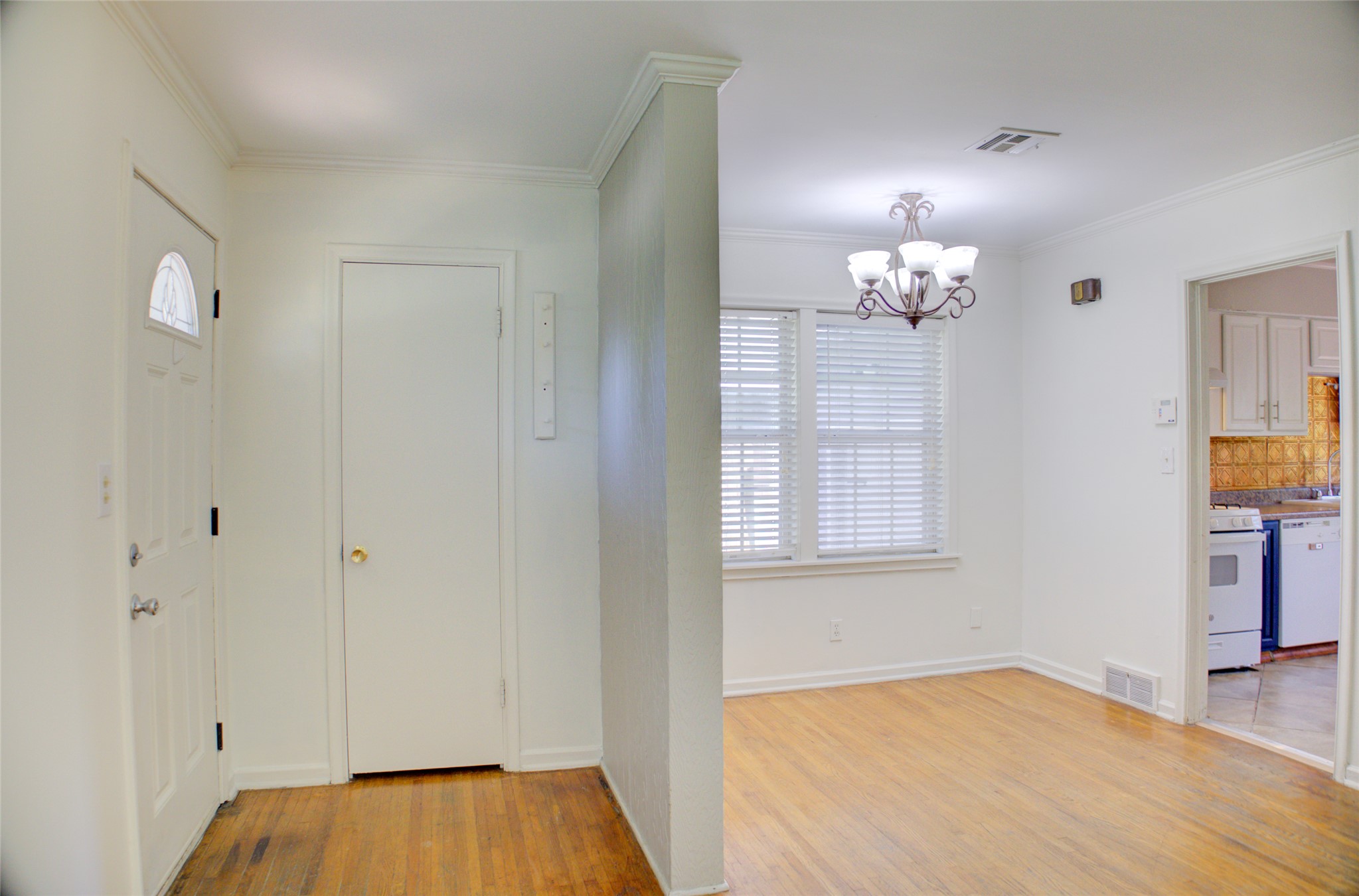 4221 E 25th Place E Property Photo 12