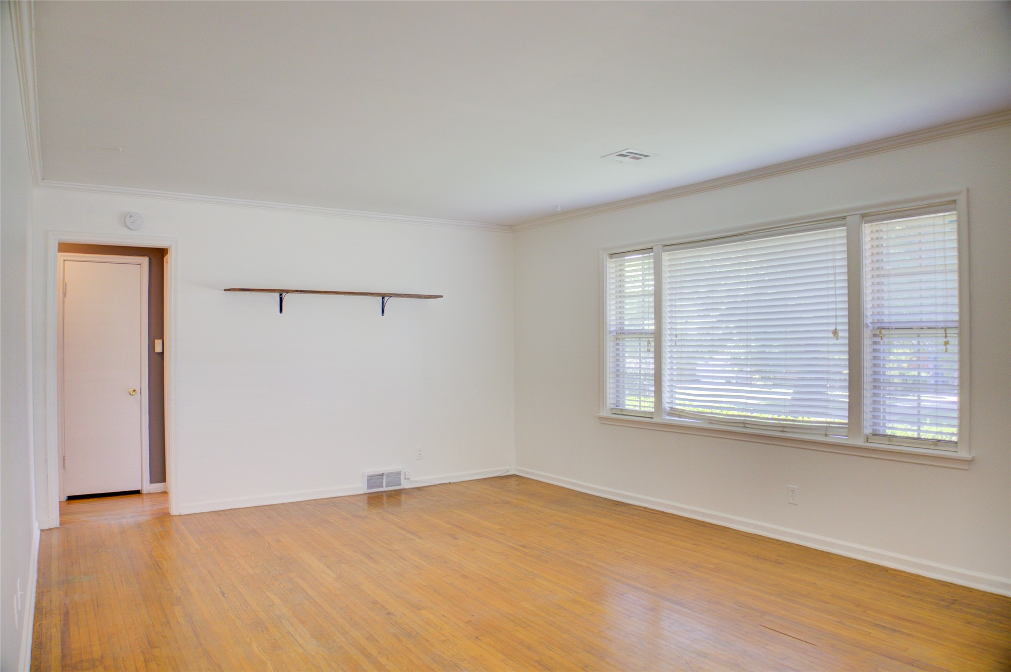 4221 E 25th Place E Property Photo 14