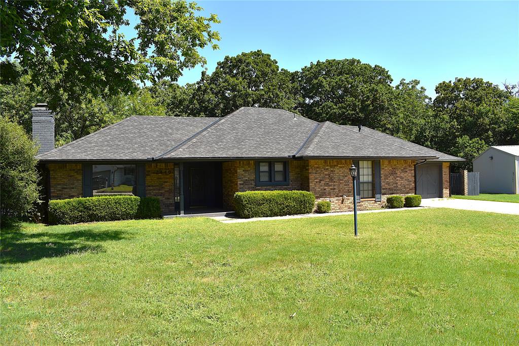 2449 Whispering Oak Drive Property Photo 1