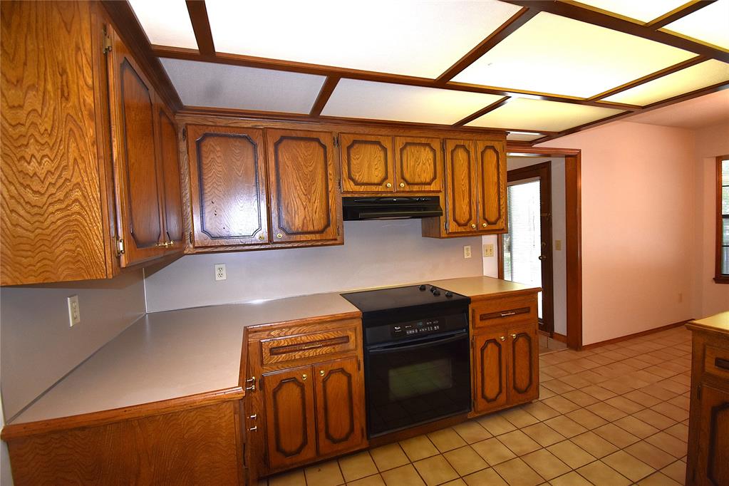2449 Whispering Oak Drive Property Photo 12
