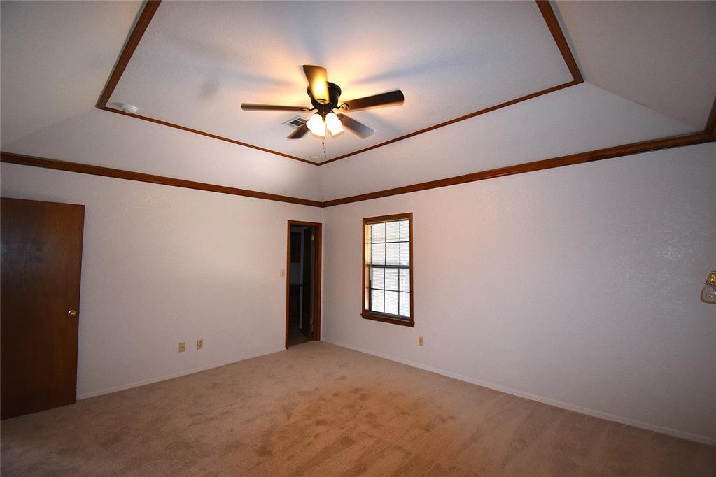 2449 Whispering Oak Drive Property Photo 17