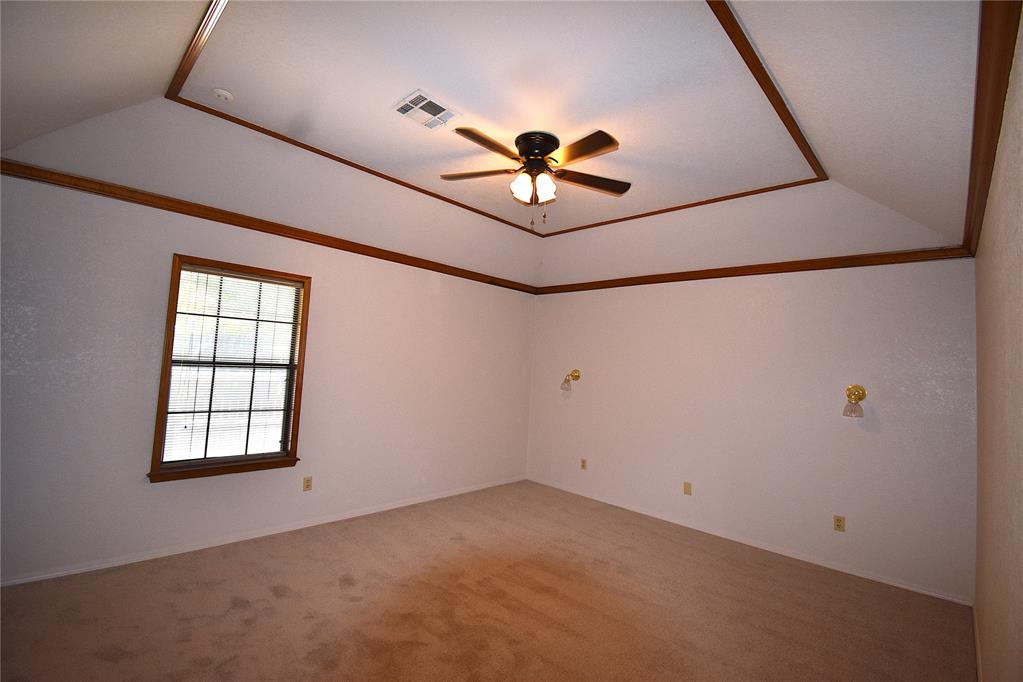 2449 Whispering Oak Drive Property Photo 18