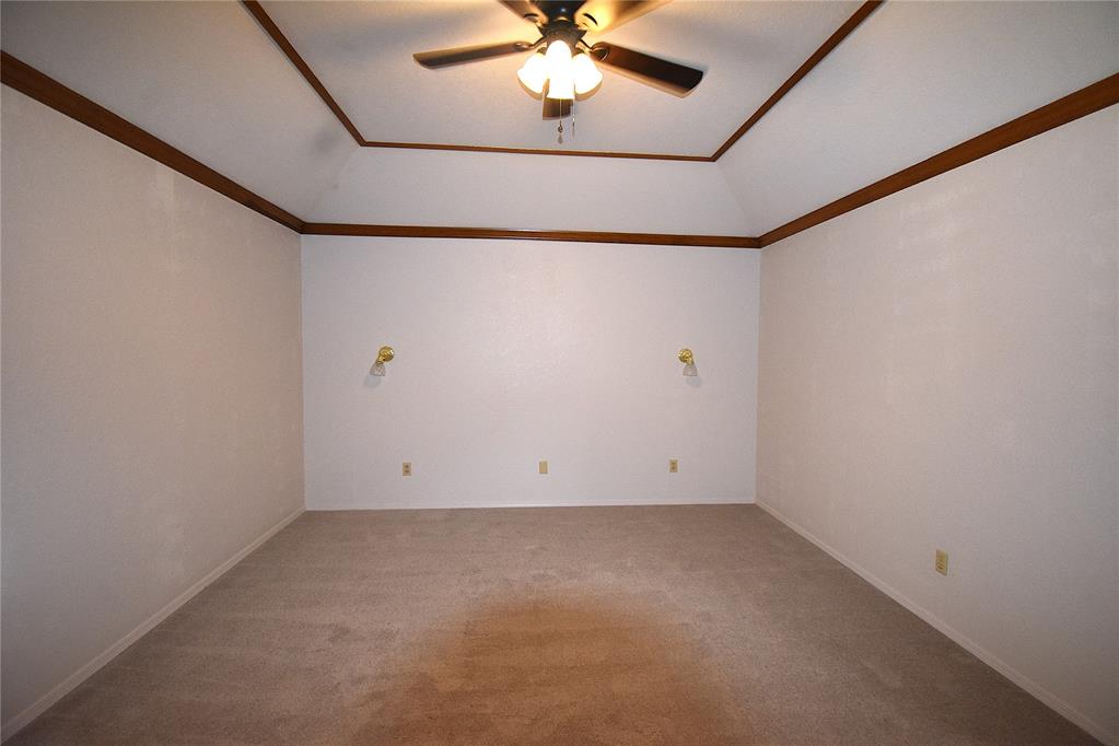 2449 Whispering Oak Drive Property Photo 20