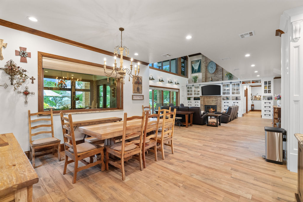 8523 Lake View Drive Property Photo 12