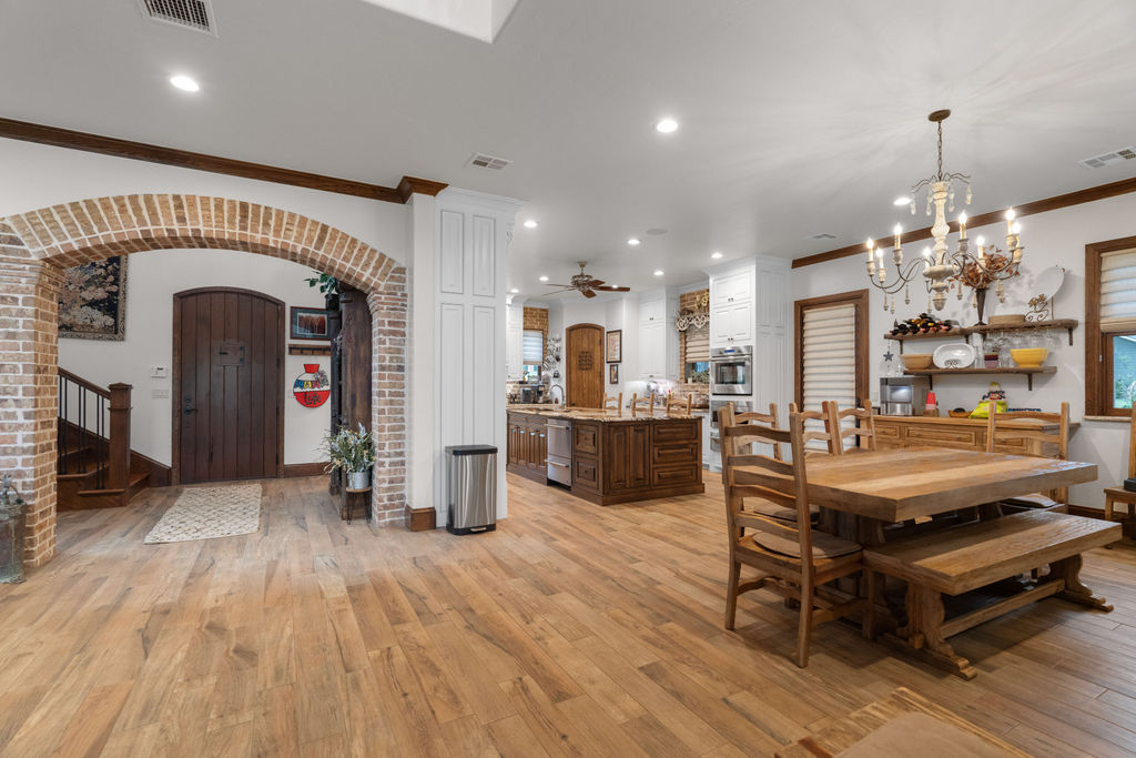 8523 Lake View Drive Property Photo 13