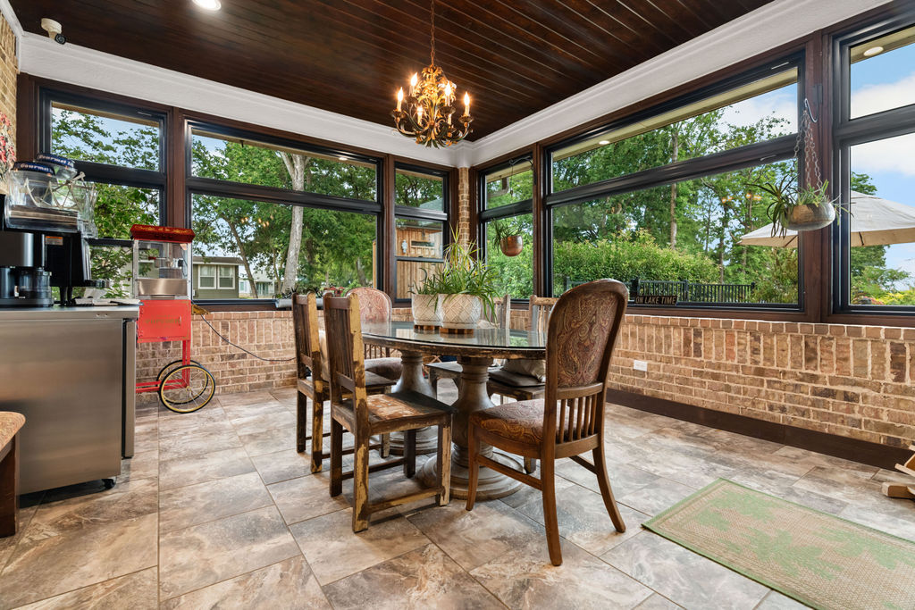 8523 Lake View Drive Property Photo 16