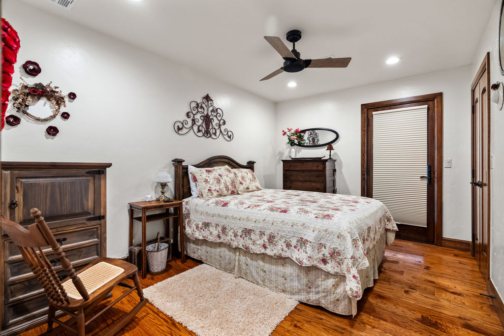 8523 Lake View Drive Property Photo 27