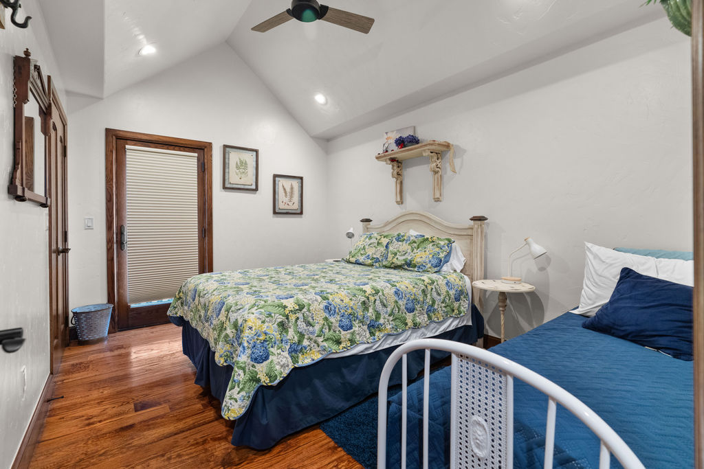 8523 Lake View Drive Property Photo 28
