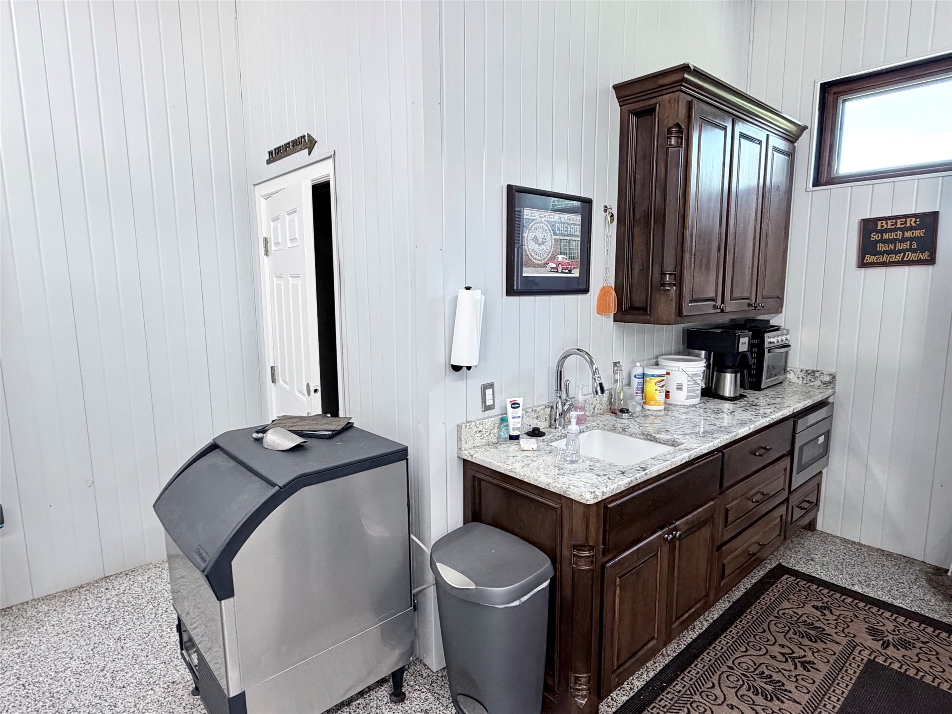 8523 Lake View Drive Property Photo 34